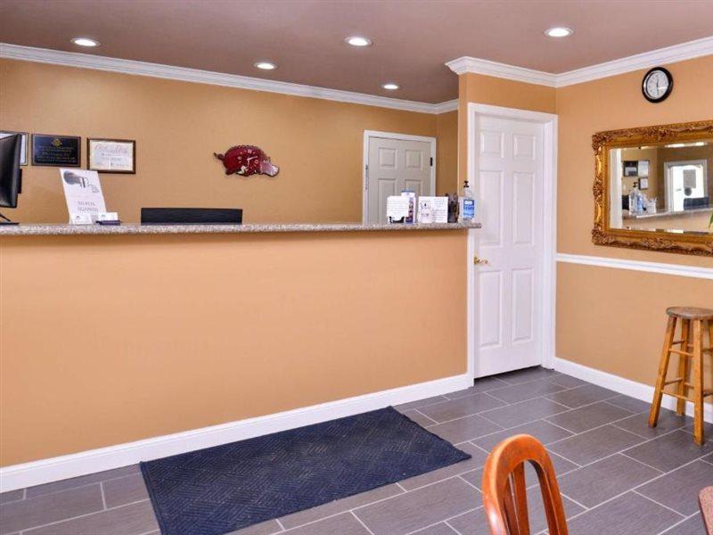 Americas Best Value Inn And Suites Siloam Springs Eksteriør billede