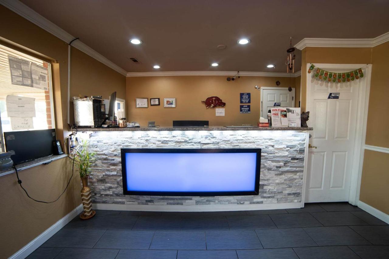 Americas Best Value Inn And Suites Siloam Springs Eksteriør billede