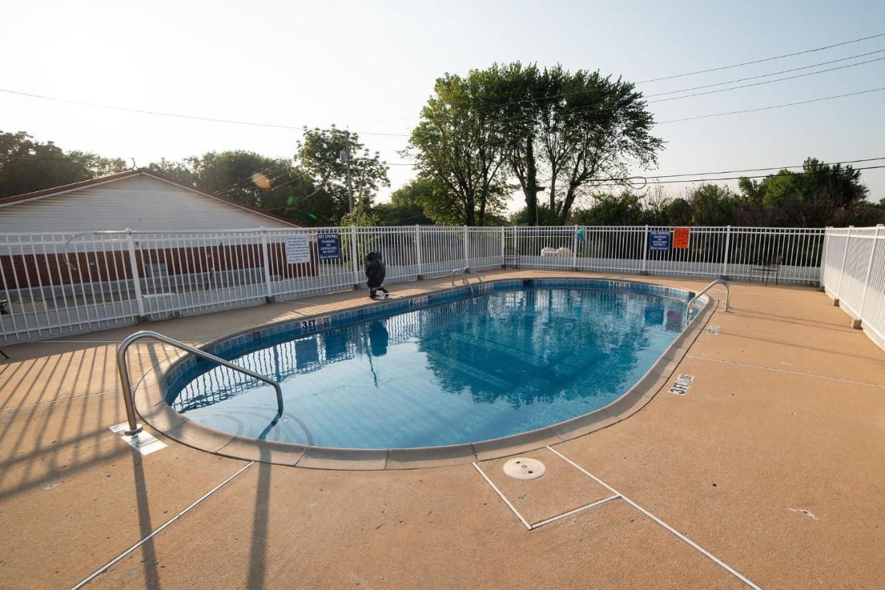 Americas Best Value Inn And Suites Siloam Springs Eksteriør billede